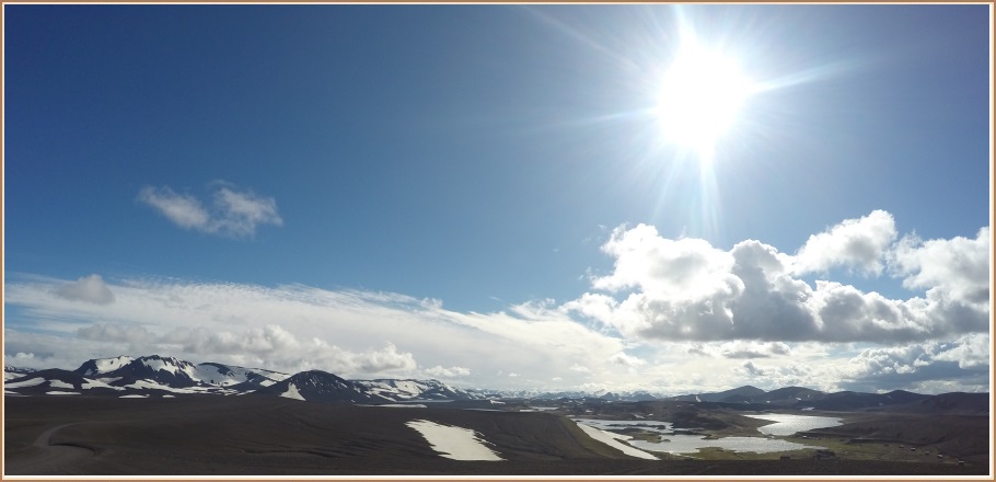 Dásamlegt veður í Veiðivötnum