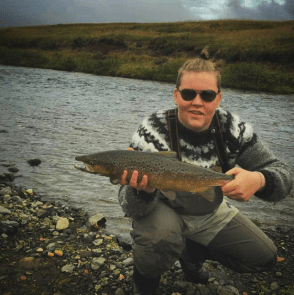 Örvar Óli með einn 6 p úr Leirvogsá